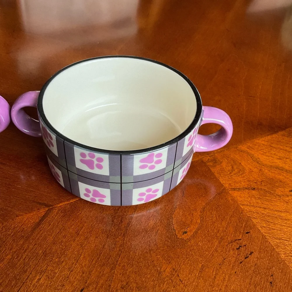 Dog or Cat Food / Water Bowls, Small w handles, light purple paw prints ADORABLE